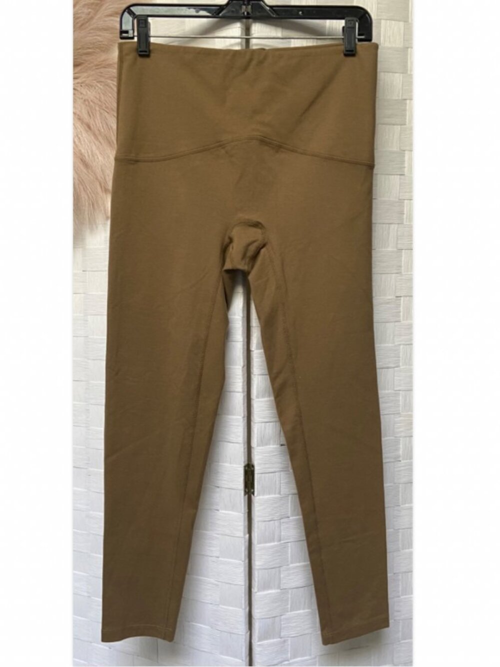 NEW NWT Women With Control Smooth & Sleek Stretch Pants Leggings Size M